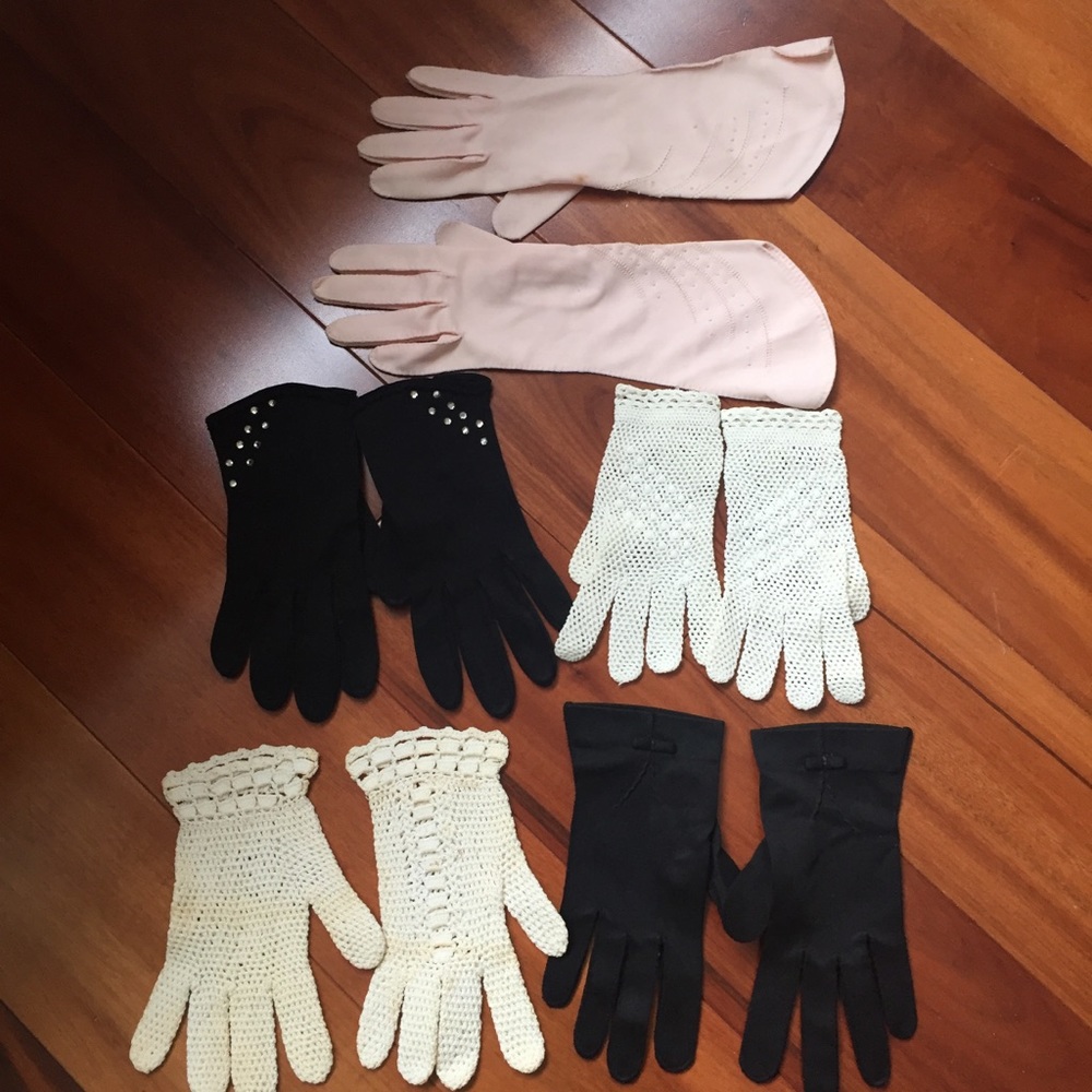 Vintage 1940’s /1950s- 5 pair dress gloves